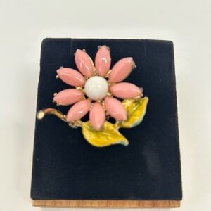 Vintage Style Pink Flower Brooch Gold Tone Enamel Floral Pin Retro cottagecore